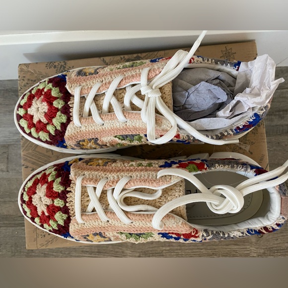 Free People Catch Me If You Can Sneakers. Size 39 or Women’s 9. Brand New - Picture 3 of 10